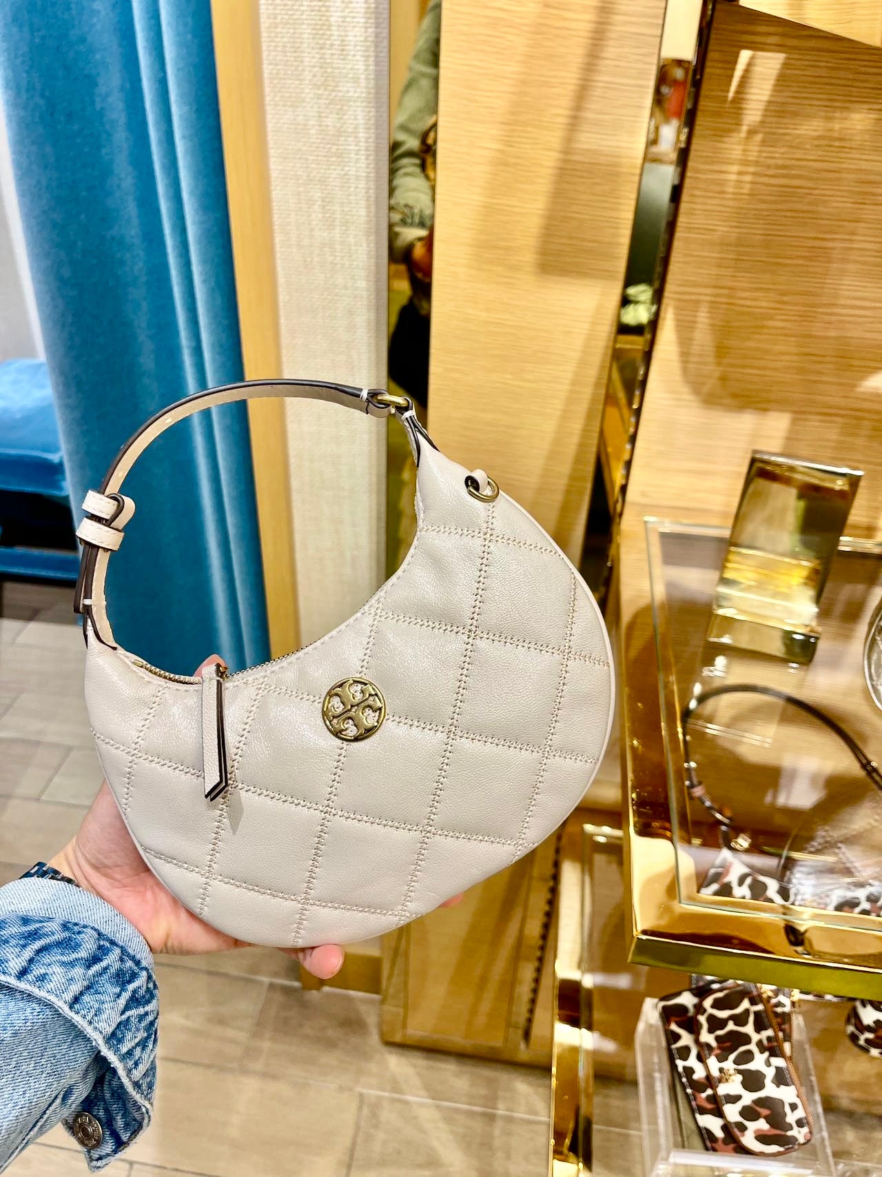 @ToryBurch▪️Willa Mini 半月肩背包/440P289🔥折上六折🉐8600