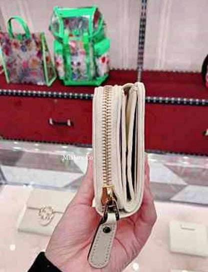 @Gucci Embossed Wallet 壓紋雙層拉鍊短夾/P230