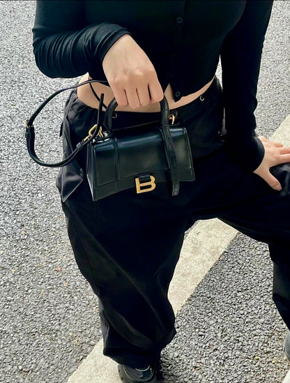 Balenciaga巴黎世家 Hourglass XS 沙漏包-黑金/1850C1294 ㊙️折扣🉐52760💰