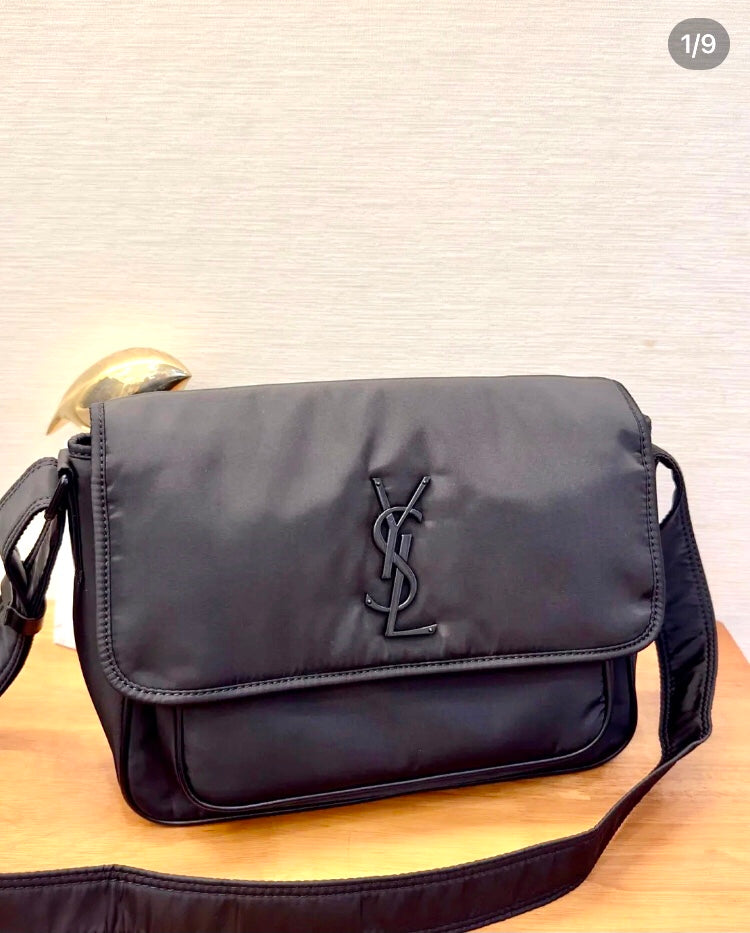 YSL Niki Messenger S 尼龍郵差袋/1535E1650 🉐55500🇪🇺🏷