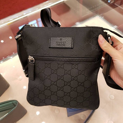 @Gucci GG S 小款男生款黑老花包/P350