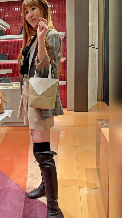 Loewe▪️Puzzle Fold Tote Mini 拼色拼圖折疊包-米白/1350SF1200 ㊙️折扣🉐49000💰