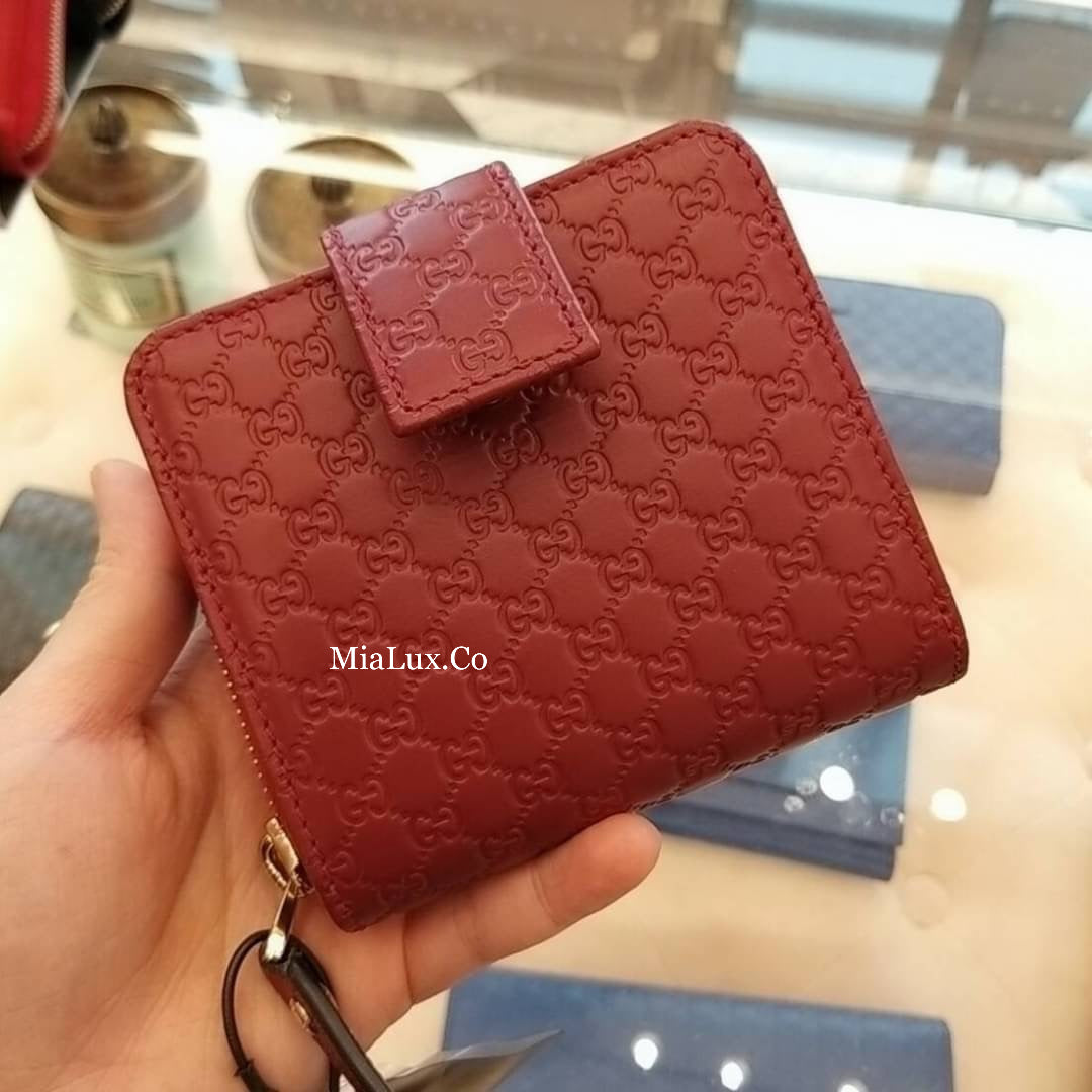 @Gucci Embossed Wallet 壓紋雙層拉鍊短夾/P230