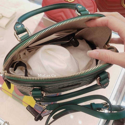 @Gucci▪️Embossed Bag S 小款壓紋牛皮貝殼包/P585 🔔限時折🉐27330