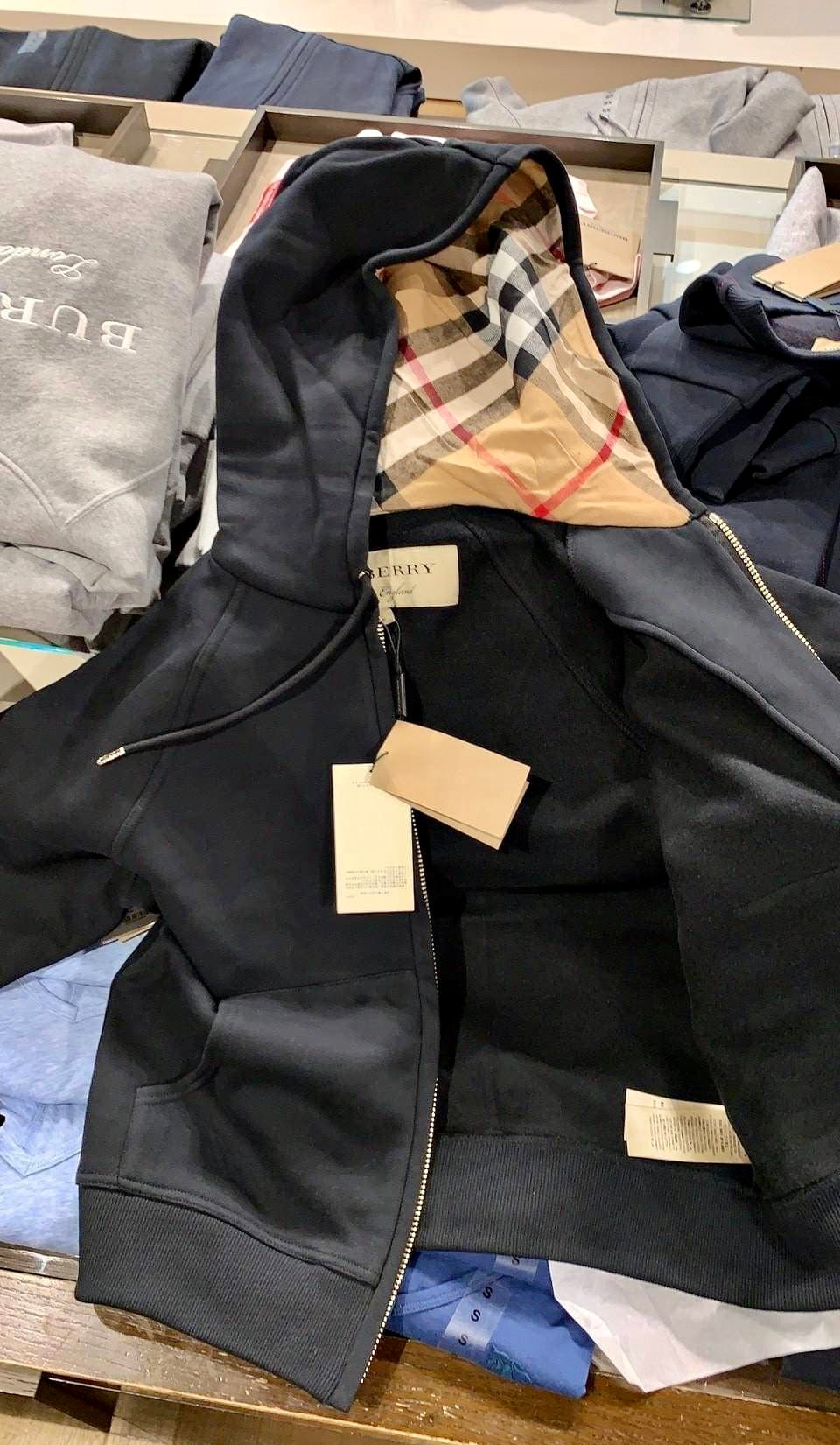 @Burberry Hoodie 女款連帽外套/P200 🔥下殺🉐11000