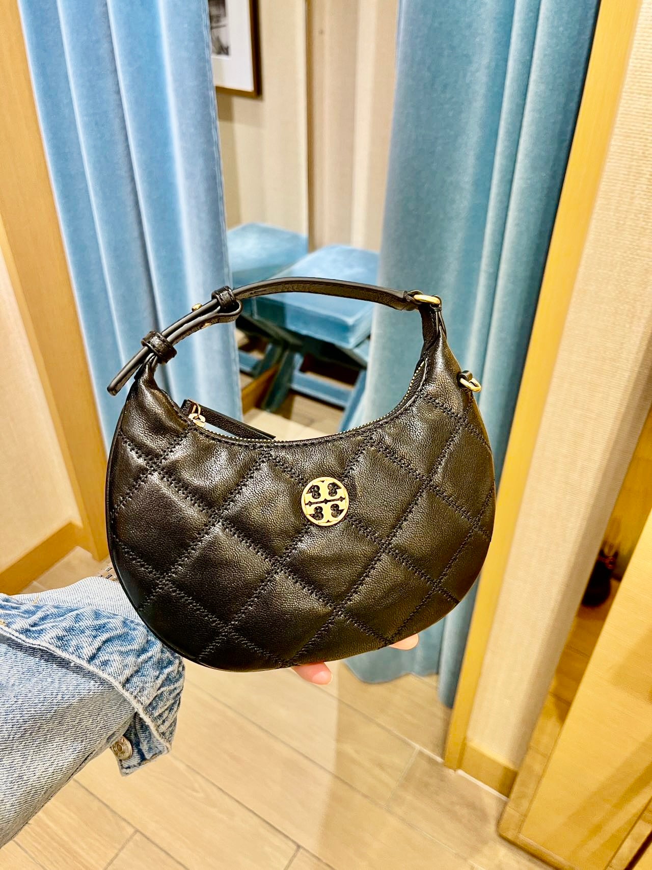 @ToryBurch▪️Willa Mini 半月肩背包/440P289🔥折上六折🉐8600