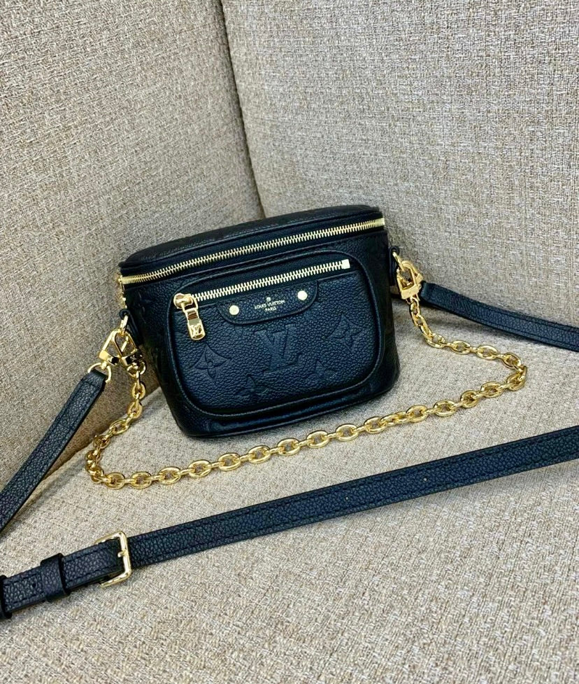 LV Mini Bumbag 迷你牛皮腰胸包/1550 ✨🉐64550