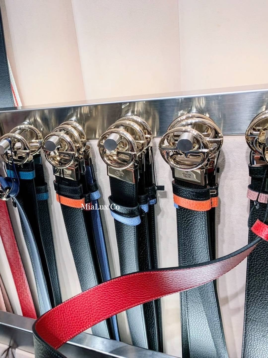 @Gucci▪️Calfskin Belt 女款銀頭雙面皮帶/P205 🔔限時折🉐11000