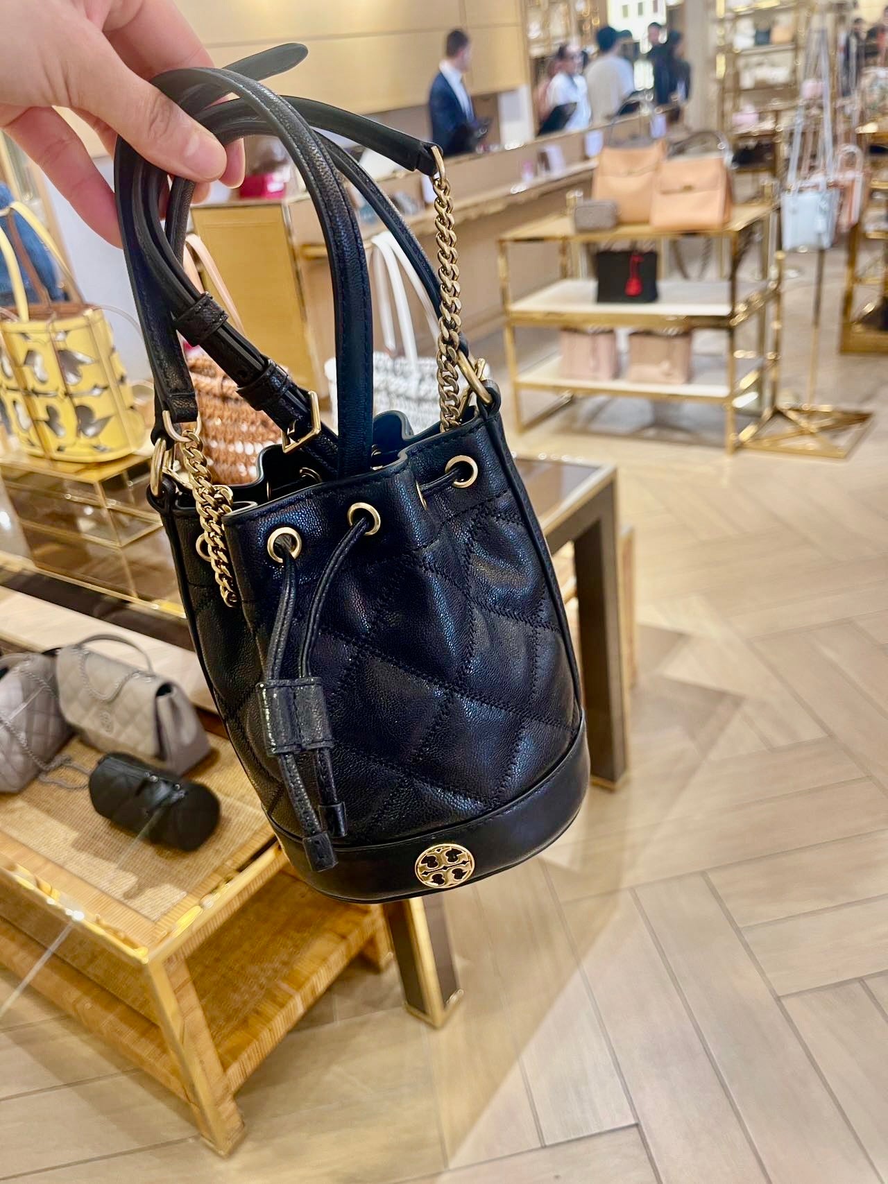 @ToryBurch▪️Willa Mini 格菱水桶包/545P359 🔥折上八折🉐13720