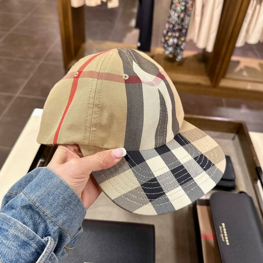 @Burberry Classic Cap 經典格紋棒球帽/P159 🔥下殺🉐8660