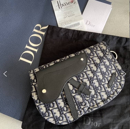 ❌Dior Saddle Pouch 男女款提花馬鞍包 *£1,900 *€2,100