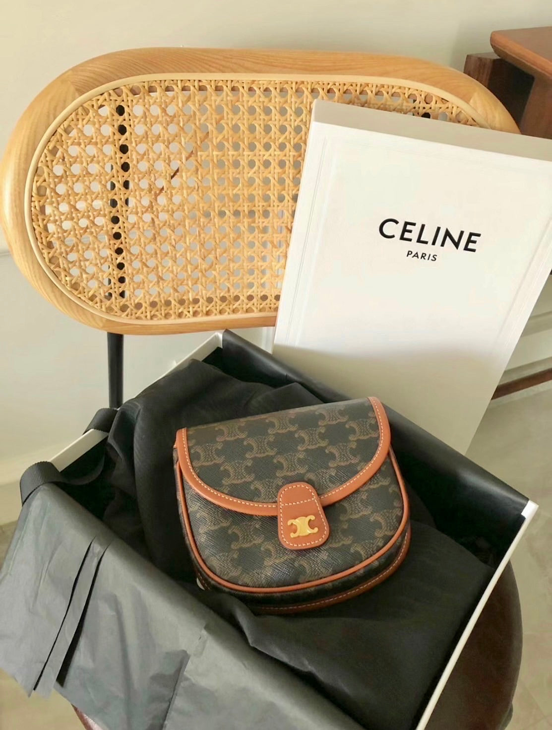 Celine▪️BESACE MINI 老花馬鞍包/990E1050 🉐37750🇪🇺