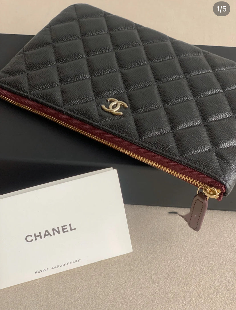 CHANEL ZIPPED CASE SMALL 一字拉鍊零錢包 ✨🉐32800