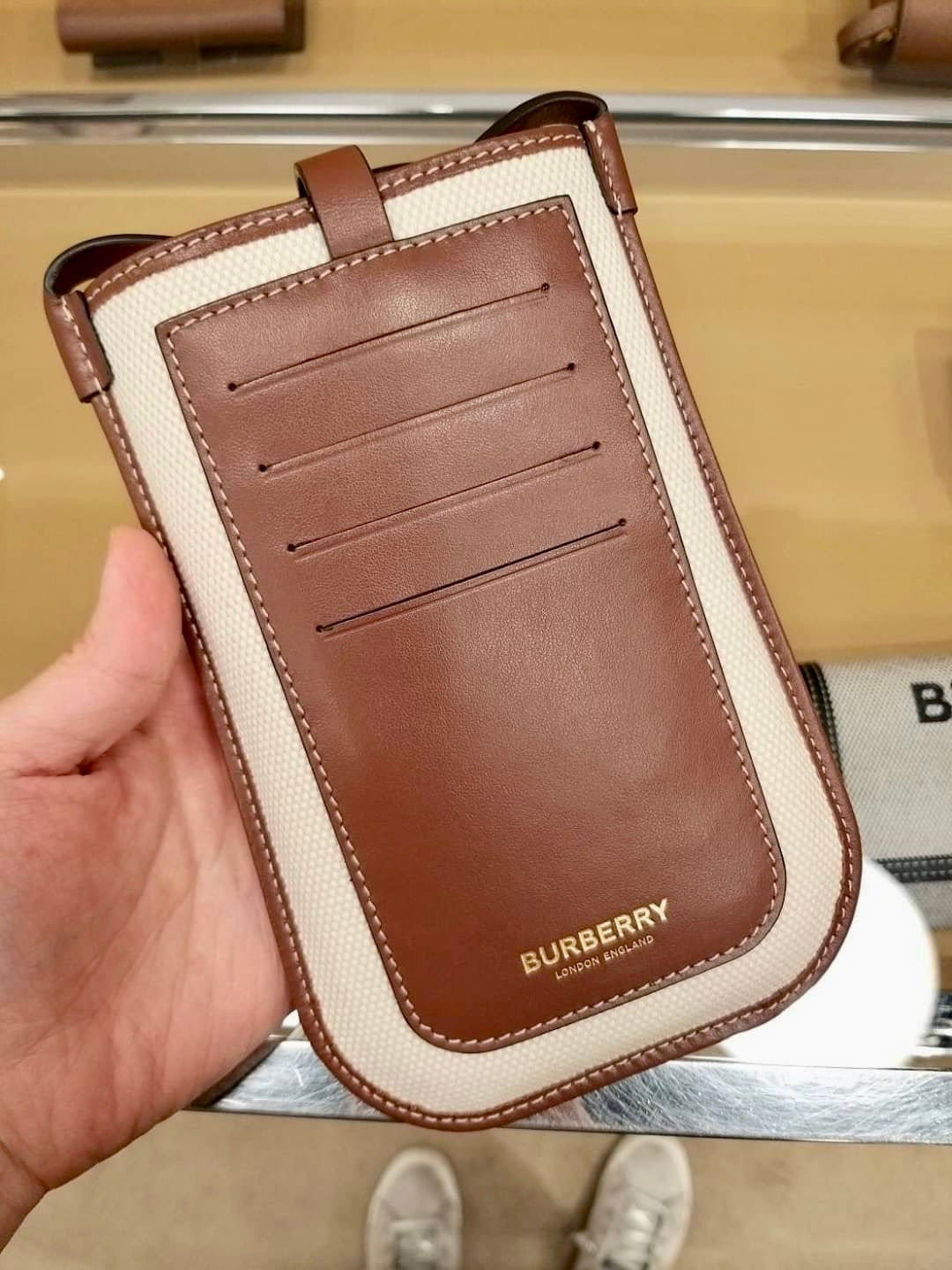 Burberry Anne 手機包/F450 ㊙️折扣🉐18900💰