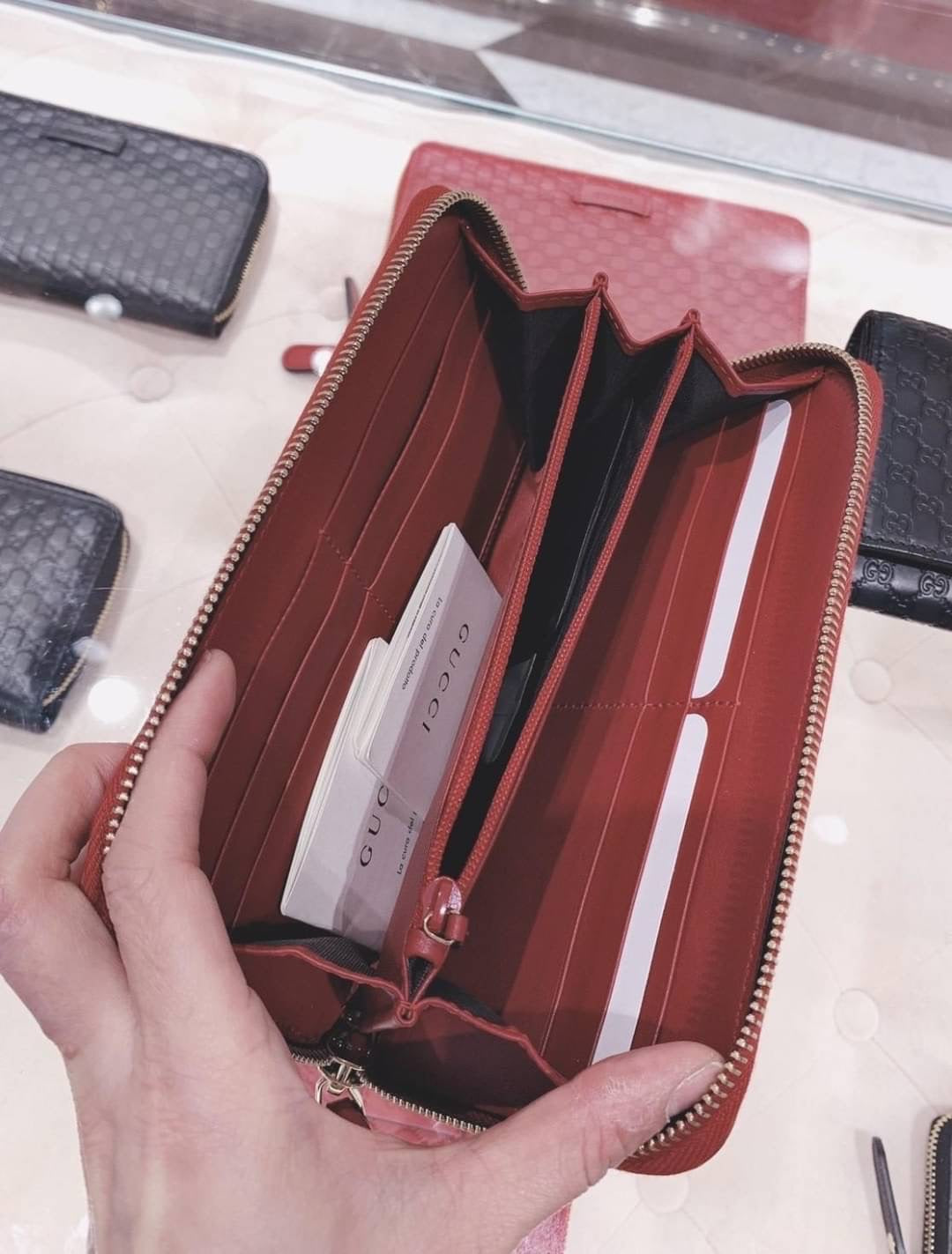 @Gucci▪️Embossed Long Wallet 壓紋拉鍊長夾/P270 🔔限時折🉐13150