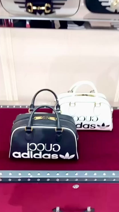 @GuccixAdidas▪️Duffle Bag 聯名手提包/2200P1540 🔔限時折🉐70300