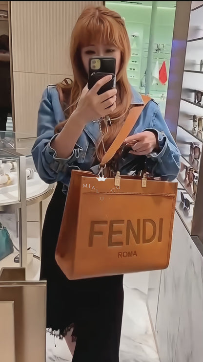 Fendi▪️Sunshine M 陽光托特包/2250E2500 🉐88500🇪🇺