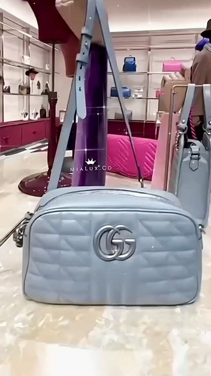 @Gucci▪️GG Marmont 2.0 方格縫線斜背包-藍銀/1340P940 🔔限時折🉐43300