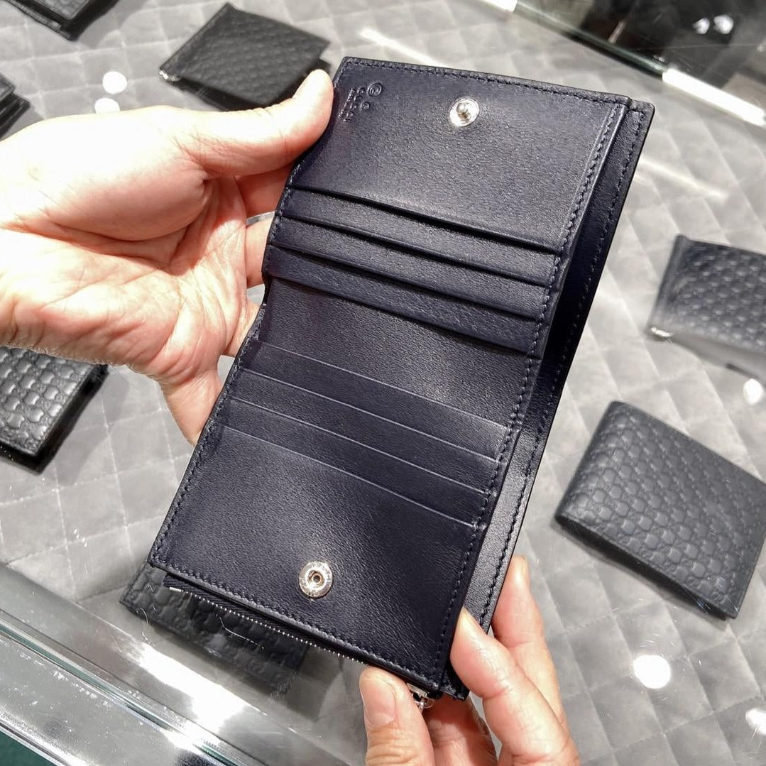 @Gucci Embossed Wallet 男女款壓紋六卡短夾/P230