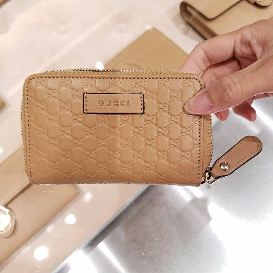 @Gucci Embossed Coin Purse Mini 迷你壓紋拉鍊零錢包/P195 🔔限時折🉐9980