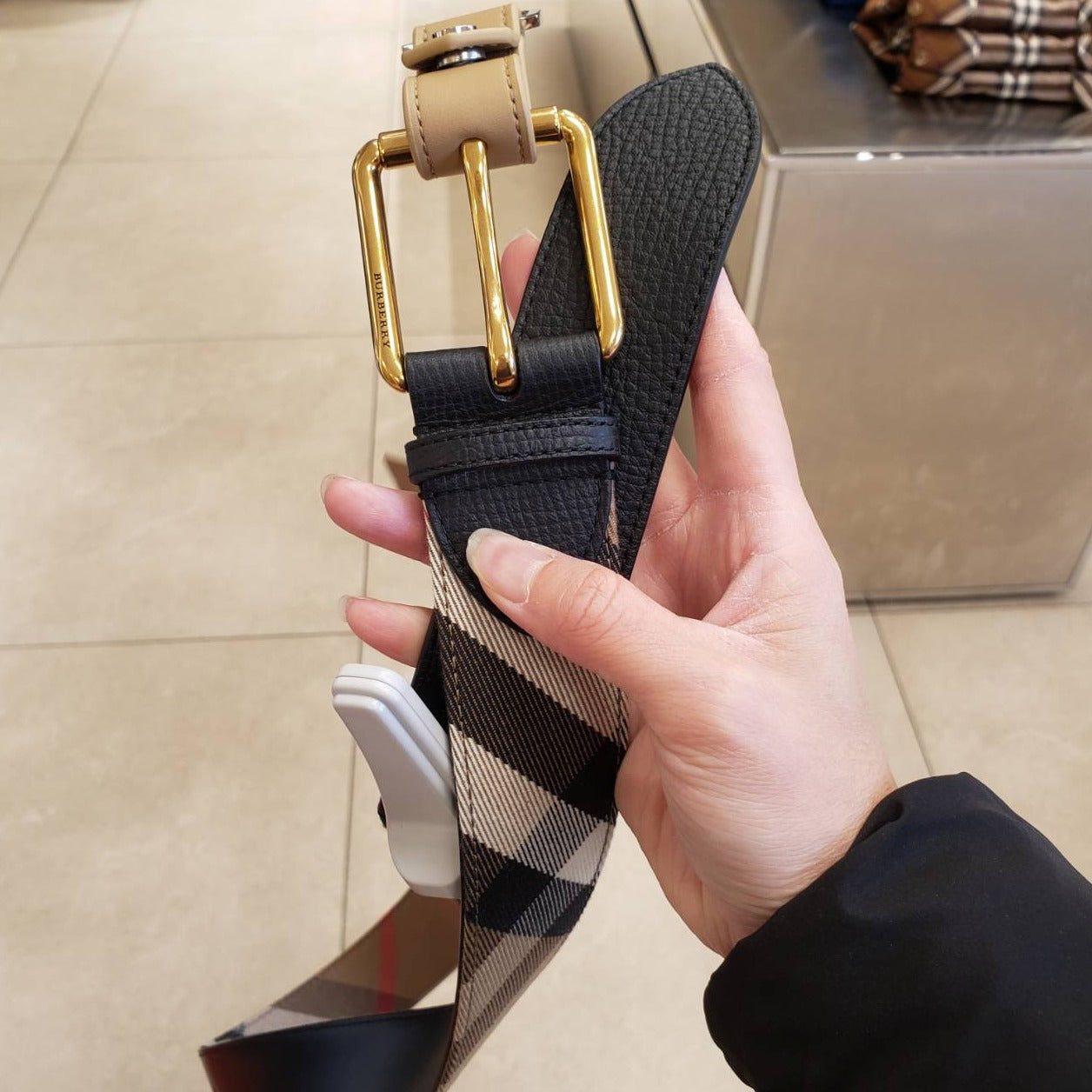 @Burberry Classic Belt 格紋雙面皮帶/P180 🔥下殺🉐9600