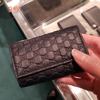 @Gucci Embossed Flap Key Case 壓紋牛皮鑰匙包/P105