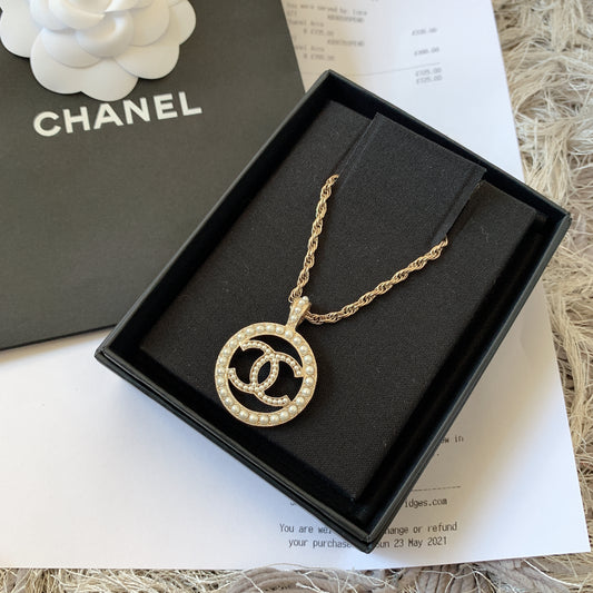 CHANEL✨ PEARL GOLD NECKLACE 大圓圈珍珠金項鍊 A99076 -