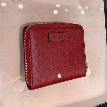 @Gucci Embossed Wallet 壓紋雙層拉鍊短夾/P230
