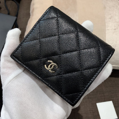 CHANEL▪️CF BI-FOLD 雙開短夾 -