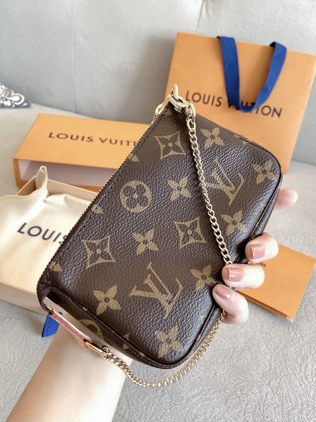 LV▪️Mini Pochette Accessoires 腋下小包/530 ✨🉐22980🏷